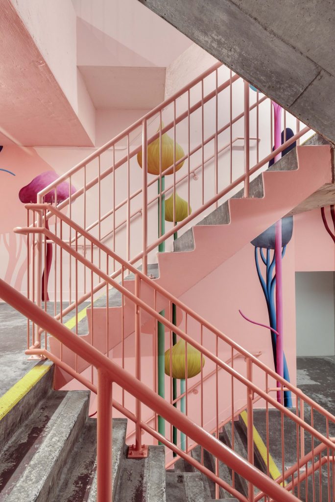 <i>trees</i>, 2019
</br>
installation view, marciano art foundation, los angeles >