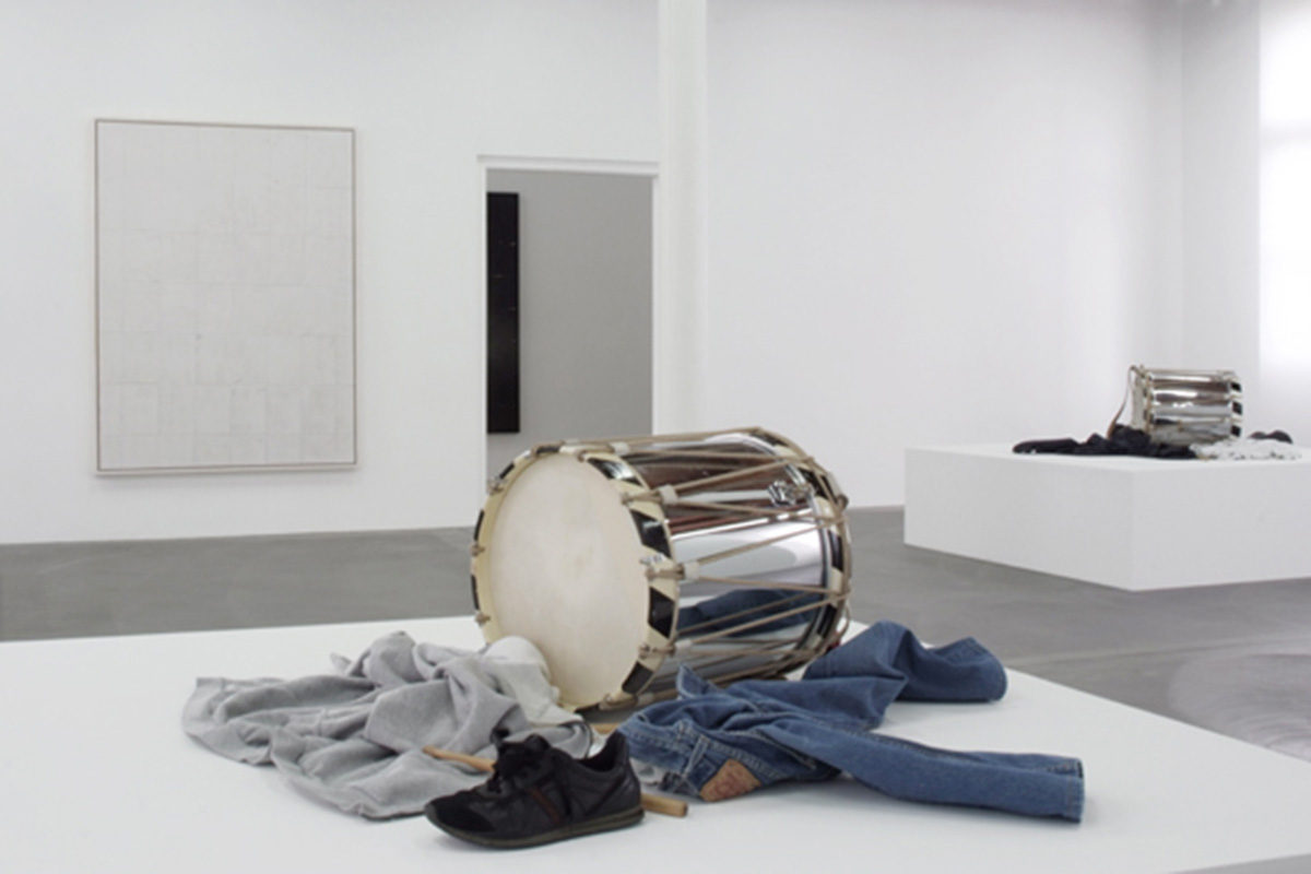 <i>still life, frame still</i>, 2010
</br>
installation view, fri art, fribourg>