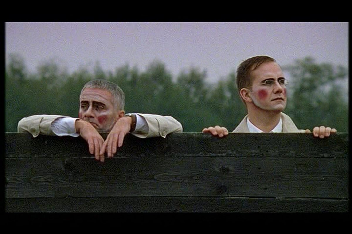 <i>zahlen</i>, 2008
</br>
video, color, sound, 16 mm transfered to dvd, 3'
>