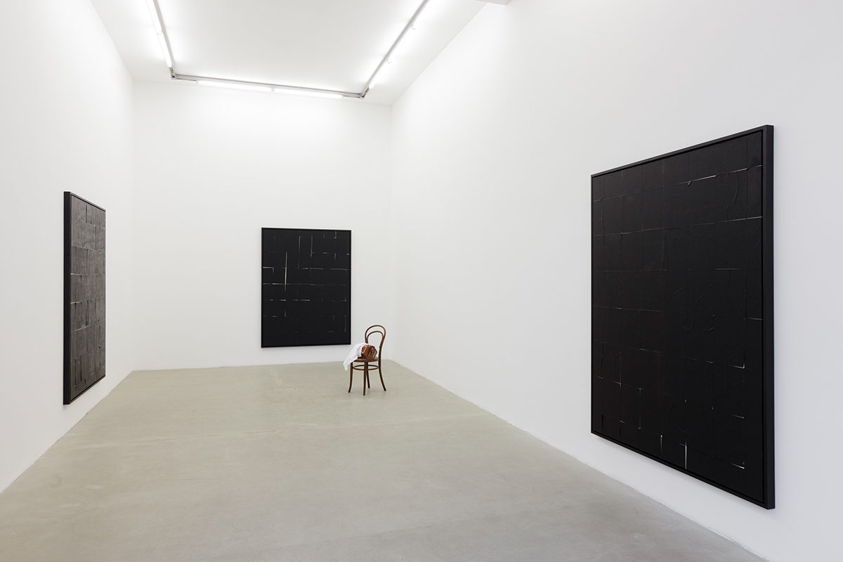 <i>verso</i>, 2012</br>installation view, kaufmann repetto, milan