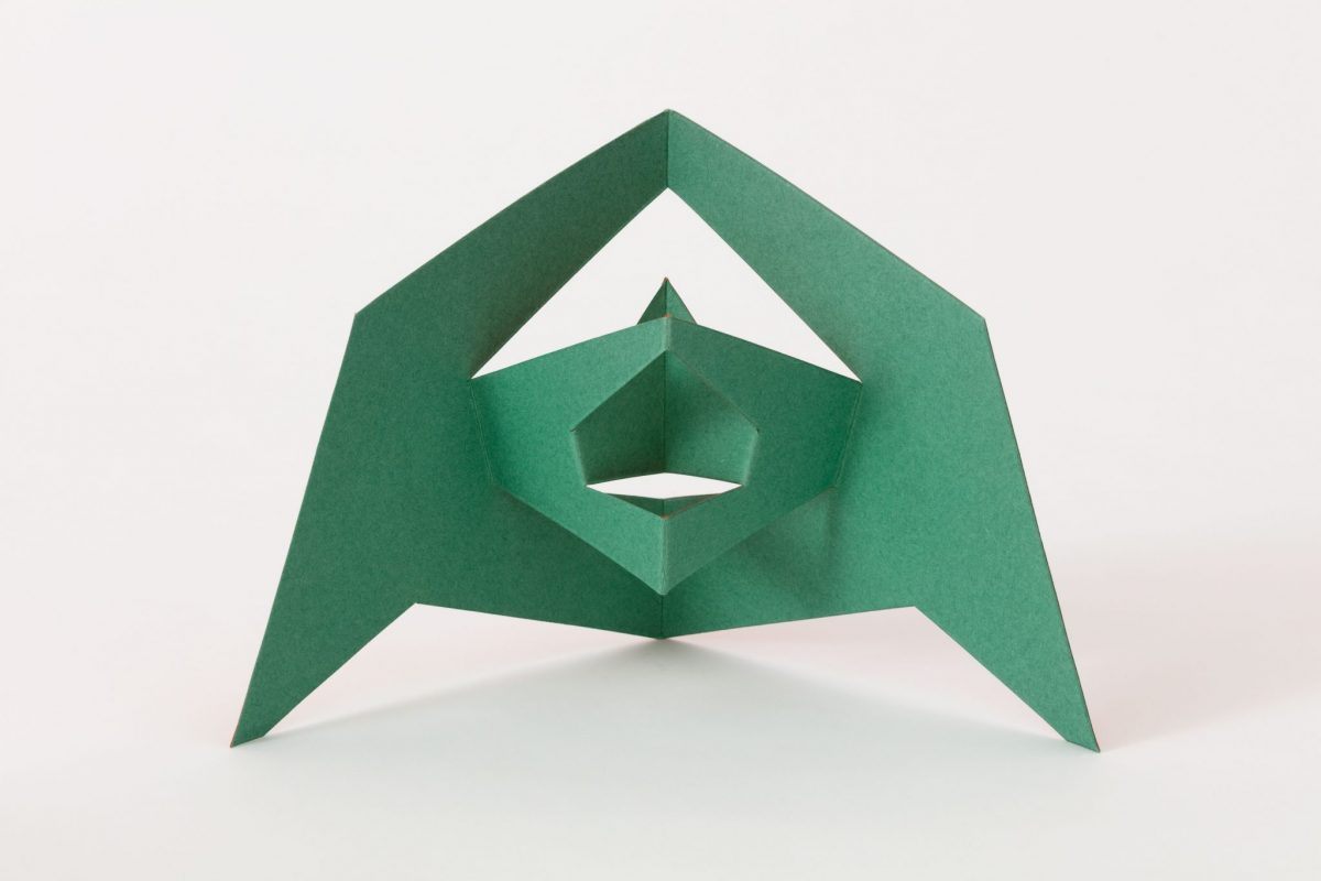 <i>scultura da viaggio 525 (travel sculpture 525)</i>, 1959
</br>
cardboard, 18 x 30 cm / 7.1 x 11.8 in>