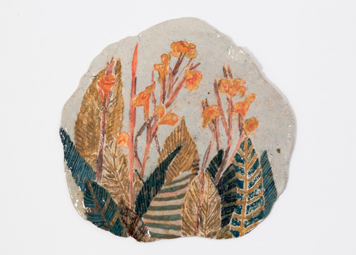 <i>untitled</i>, 2017
</br>
glazed ceramic, 9,5 x 19,7 cm / 3.7 x 3.8 in>