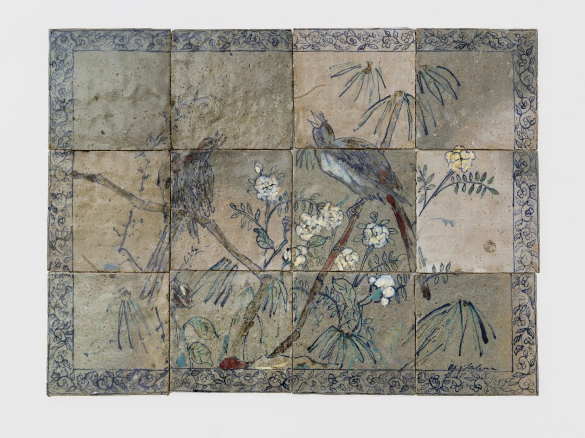 <i>untitled</i>, 1976
</br>
glazed ceramic, 57,1 x 75,9 cm / 22.5 x 32.9 in>