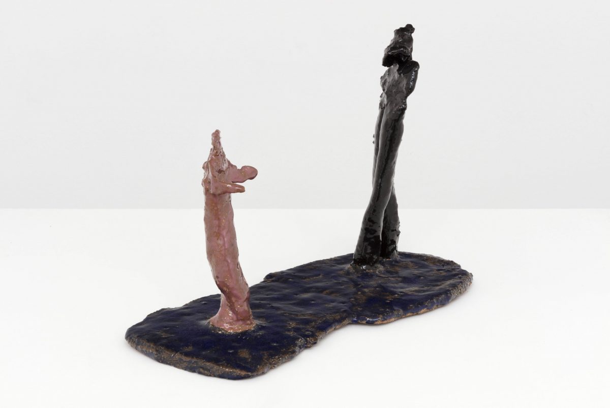 <i>separation</i>, 2019</br>
glazed stoneware</br>30 x 45 x 22 cm / 11.8 x 17.7 x 8.6 in