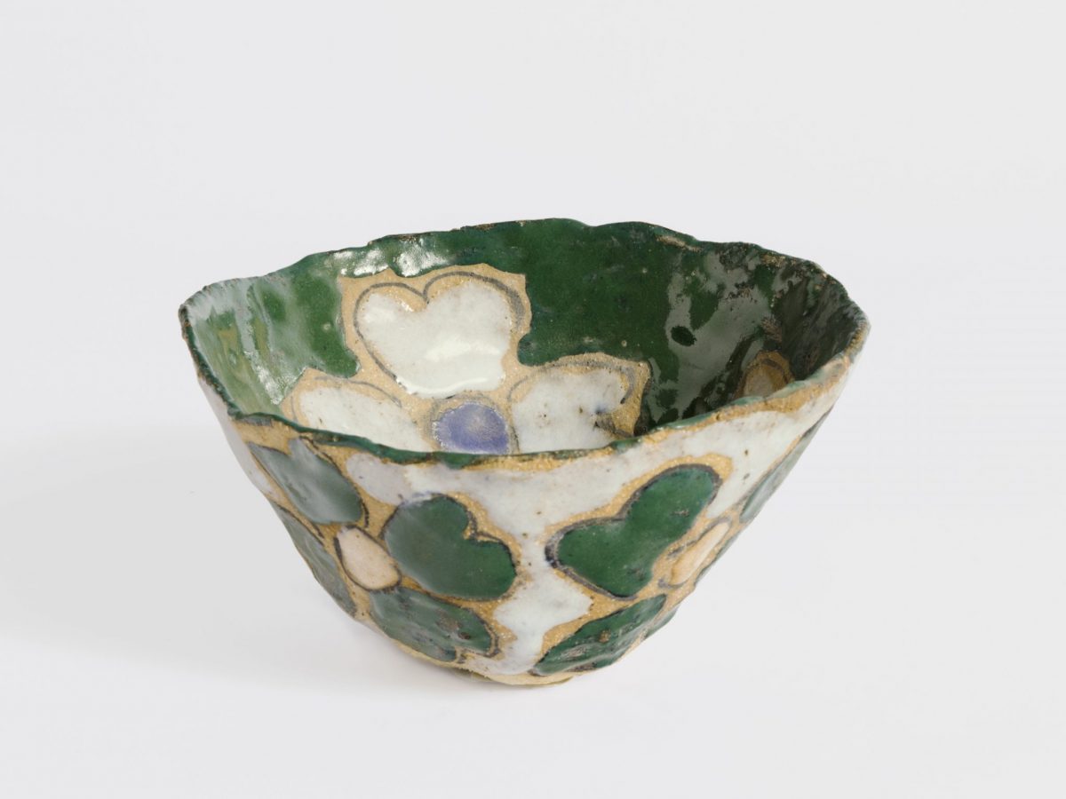 <i>untitled</i>, 1981
</br>
glazed ceramic, 8,8 x 15,5 x 14,6 cm / 3.5 x 6.1 x 5.7 in>