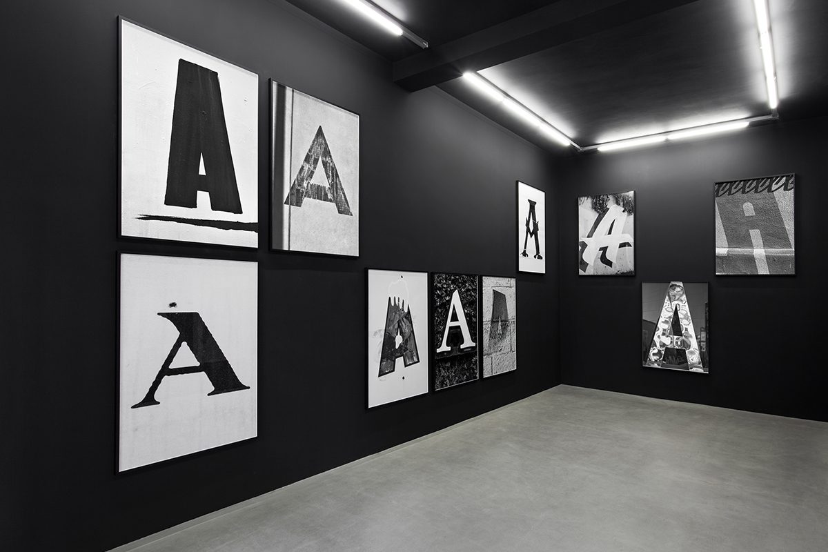 <I>black box collision a: gasoline & auto electric</I>, 2014
</br>
installation view, kaufmann repetto, milan
>