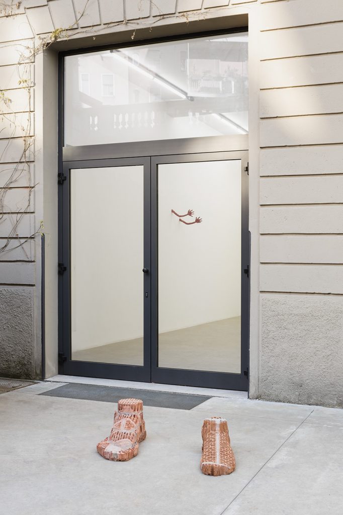 <i>!hear rings!</i>, 2016 
</br>
installation view, kaufmann repetto, milan
>
