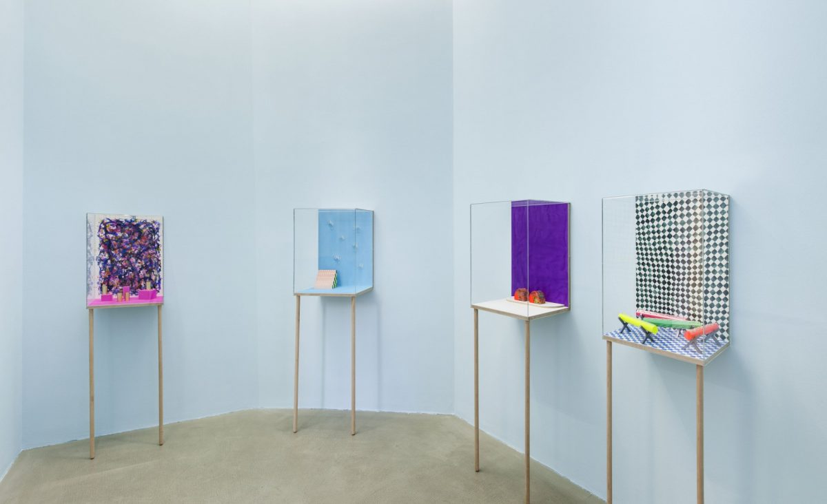 <i>limoz</i>, 2015
</br>
installation view, kaufmann repetto, milan>