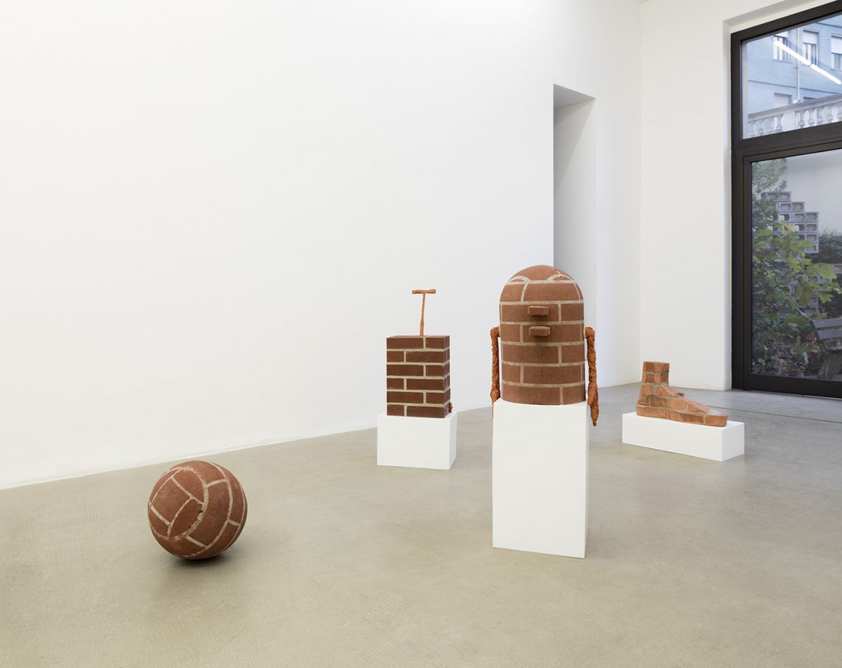 <i>!hear rings!</i>, 2016 
</br>
installation view, kaufmann repetto, milan
>