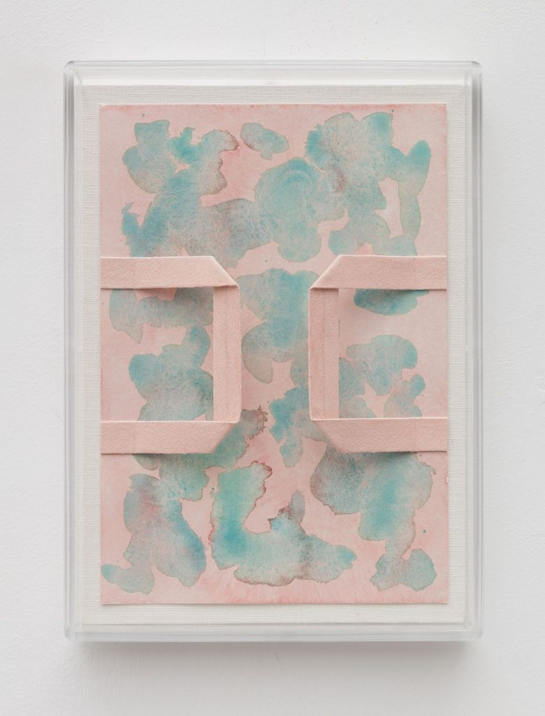 <i>untitled</I>, 2016
</br>
watercolor and collage on paper, plexiglass
</br>
25,4 x 18,8 x 2,3 cm / 10 x 7.4 x 0.9 in>