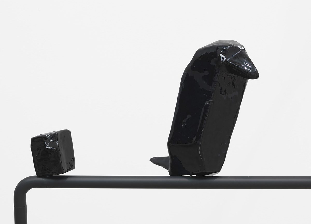<i>two birds looking back (1-2)</i>, 2014 
</br>
hand made porcelain, site specific iron handrail 
</br>
left: 9 x 6 x 6 cm / 3.5 x 2.2 x 2.2 in
</br>
right: 27 x 17 x 10 cm / 10.5 x 6 x 3.2 in
>