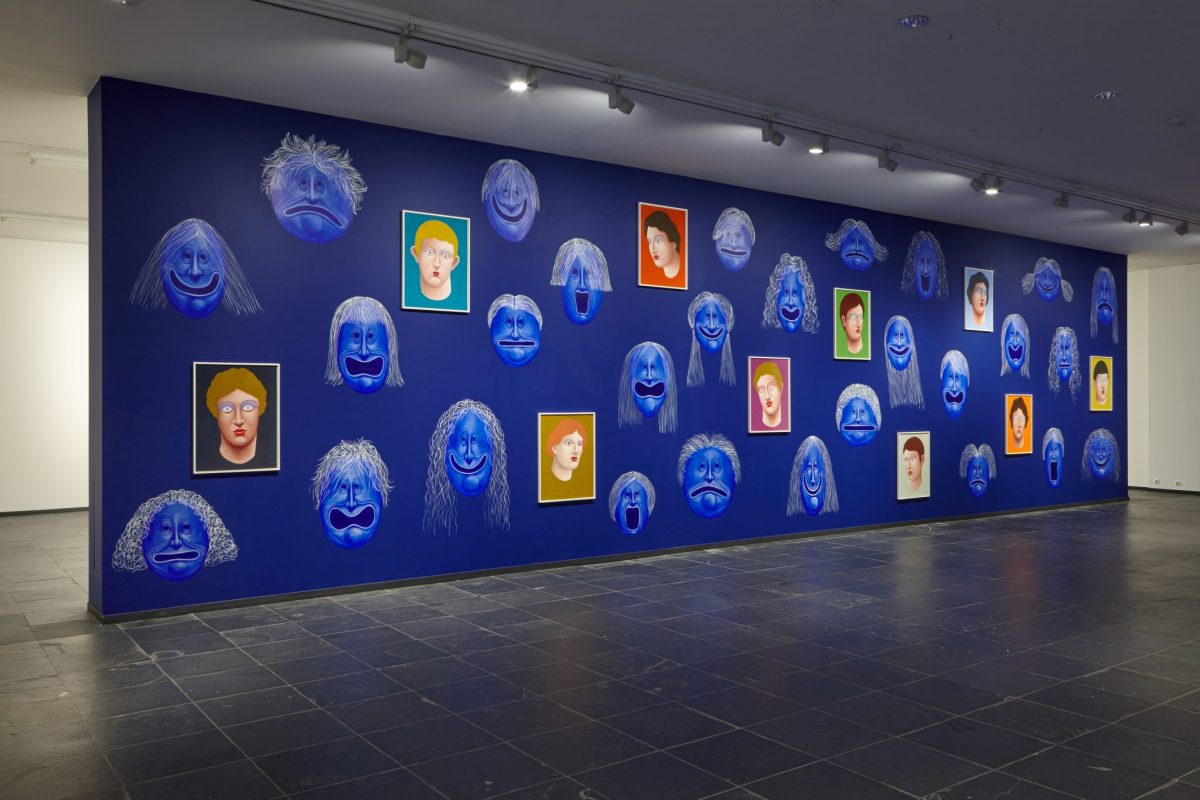 <i>these strangers... painting and people</i>, 2016
</br>
installation view, s.m.a.k, gent
>
