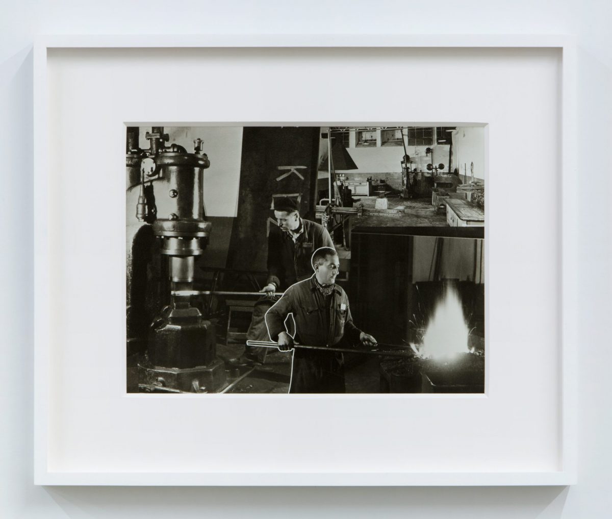 <i>senza titolo (untitled)</i>, 1932-33
</br>
photocollage, 31 x 38 cm / 12.2 x 15 in
>