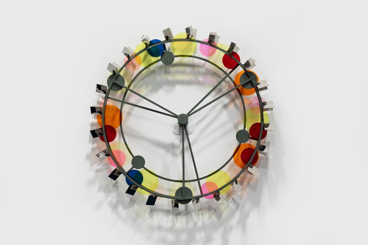 <I> Fontana a ruota</I>, 1958
</br>
iron, plastic</br>
114 x 114 x 24 cm / 44.8 x 44.8 x 9.4 in</br>
diameter: 100 cm>