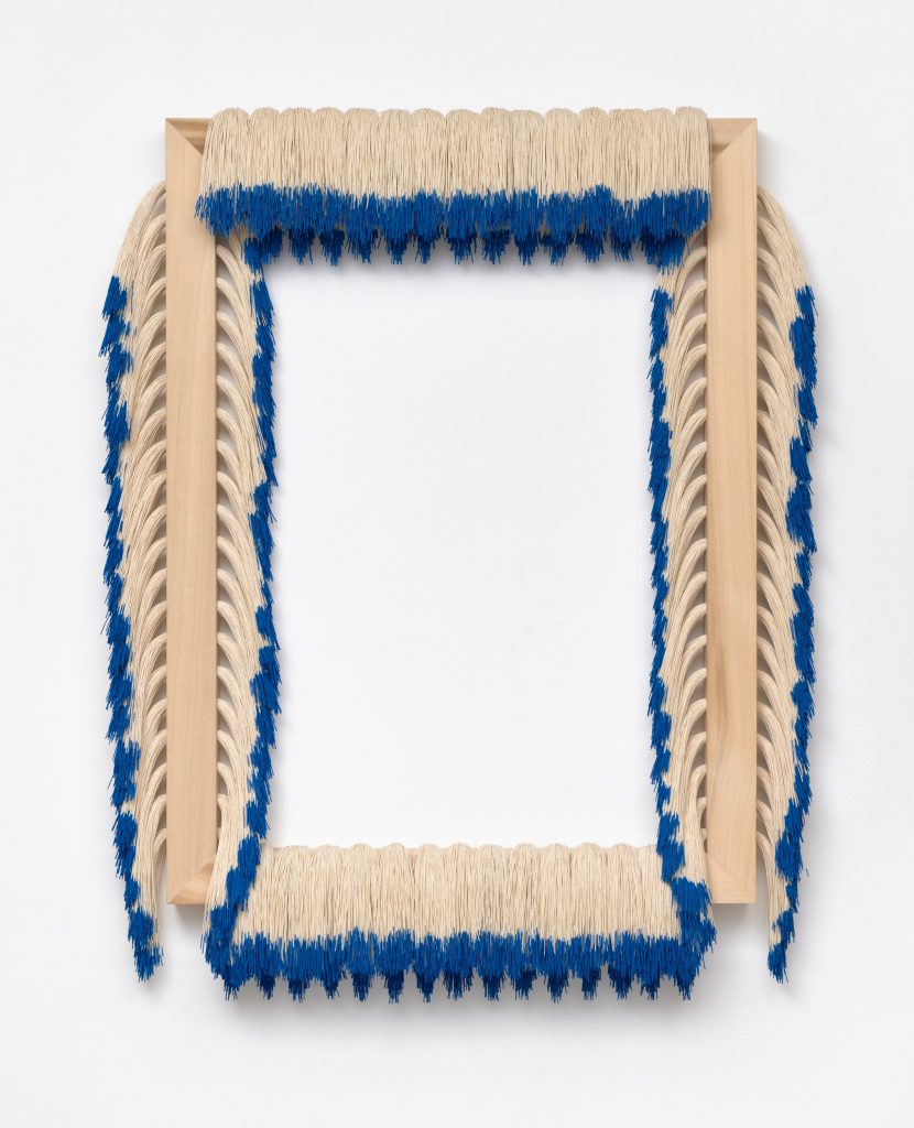 <I>Untitled</I>, 2021
</br>
oil on canvas on poplar</br>
69,8 x 55,9 x 5,1 cm / 27.1 x 22 x 2 in>