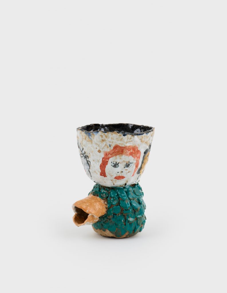 <i>untitled</i>, 2020
</br>
glazed ceramic, 14,5 x 12,7 x 10,2 cm / 5.8 x 5 x 4 in>