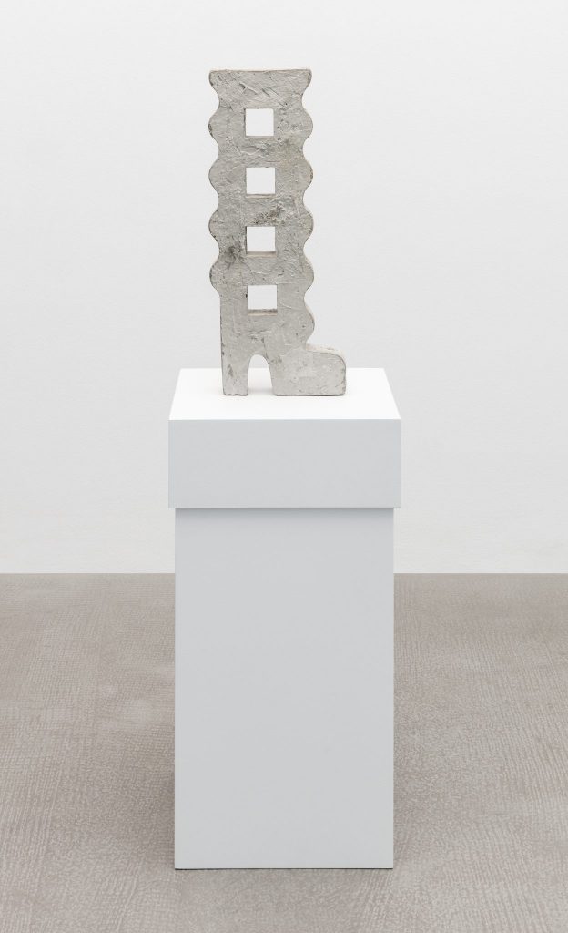 <i>wavy concrete boot</i>, 2018</br>reinforced concrete, wood plinth</br>139 x 40 x 33 cm / 54,7 x 15,7 x 13 cm in