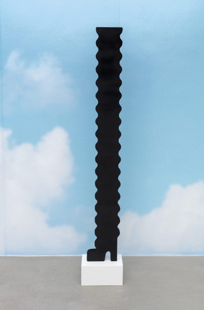 <i>tall wavy body boot</i>, 2018</br> painted wood, wood plinth</br>185 x 30,5 x 23 cm / 72,8 x 12 x 9,1 in