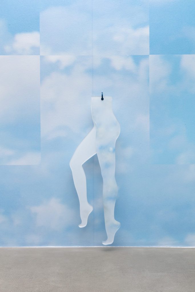 <i>untitled</i>, 2018</br>134 x 40 x 13 cm / 52.8 x 15.7 x 5 in
