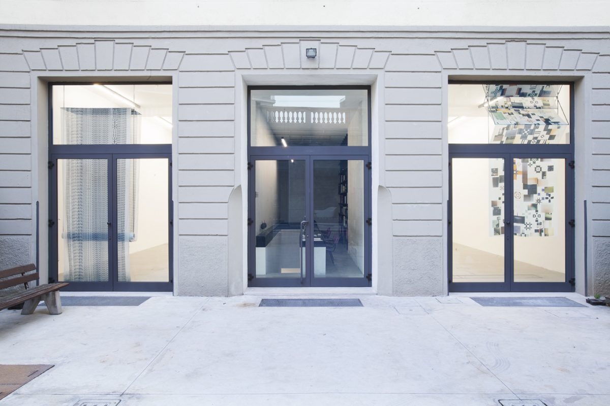 <i>doing life</i>, 2012</br>installation view, kaufmann repetto, milan