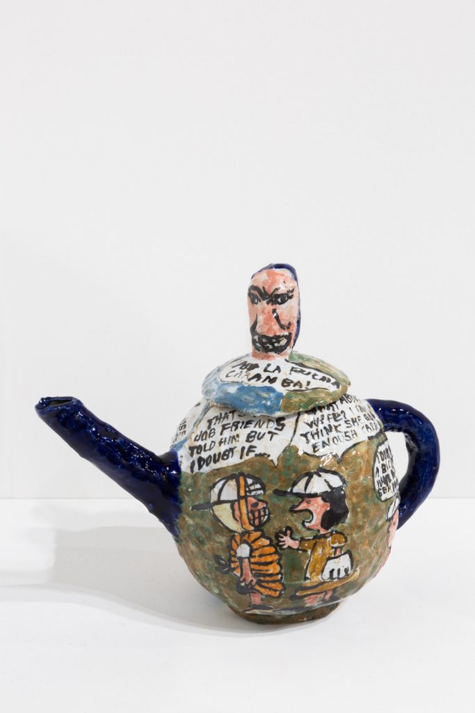 magdalena suarez frimkess, untitled, 2016
ceramic, glaze, 17,15 × 20,32 × 10,8 cm 6 3/4 x 8 x 4 1/4 in