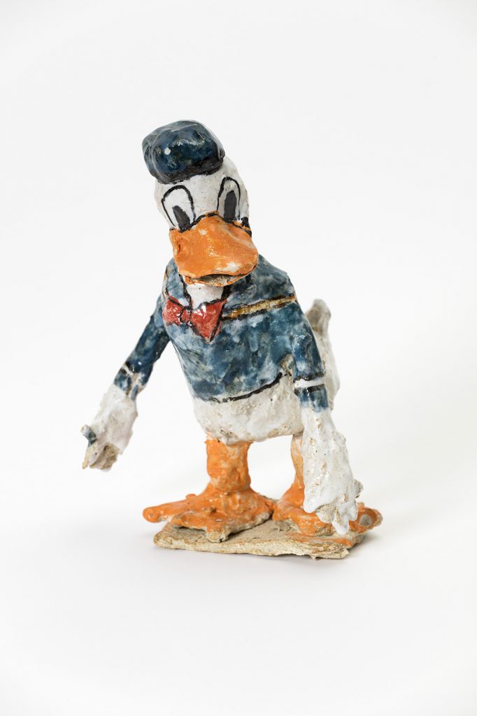 magdalena suarez frimkess, untitled, 2016
ceramic, glaze, 16 × 11 cm