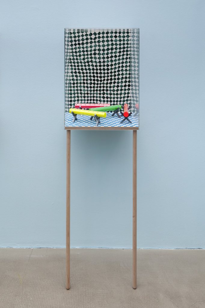<i>untitled</i>, 2015</br>
watercolor on paper, flashe, mylar, string, wood, uv plexiglass, maple</br>161.3 x 46.7 x 37.9 cm
