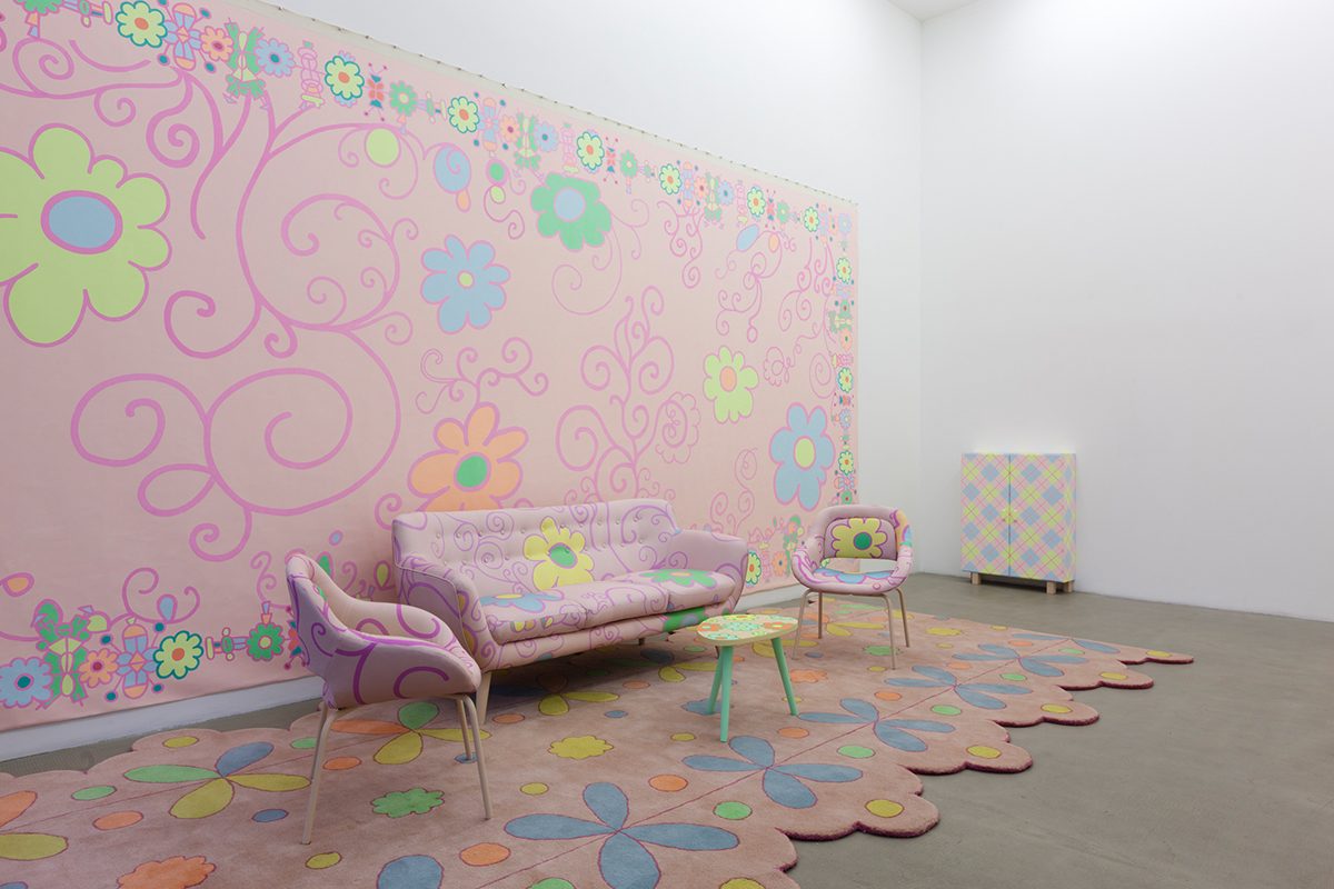 lily van der stokker, living room pink decoration combination with extra fauteuil plus table, 2012
mixed media, installation size: 685 x 295 x 255 cm
