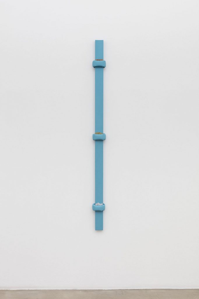 <i>untitled</i>, 2015</br>oil on canvas</br>182 x 12 x 6 cm / 71.6 x 4.7 x 2.4 in