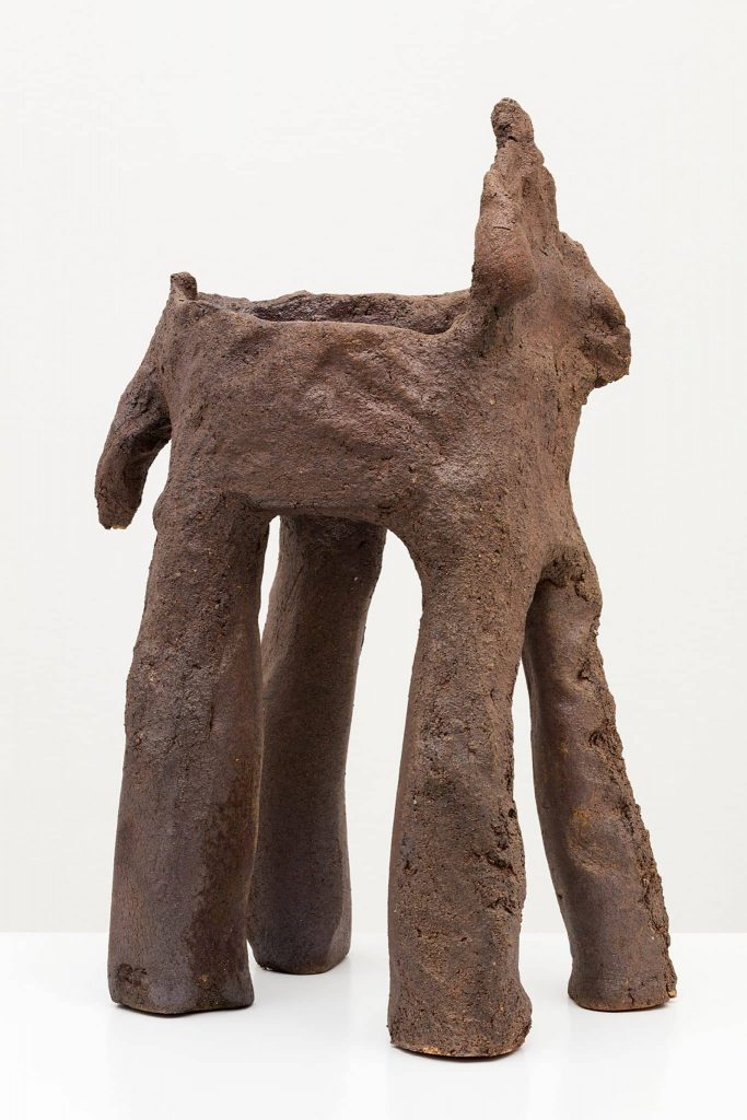 <i>centaur</i>, 2008</br>
wood klin, fired stoneware</br>50 x 40 x 20 cm