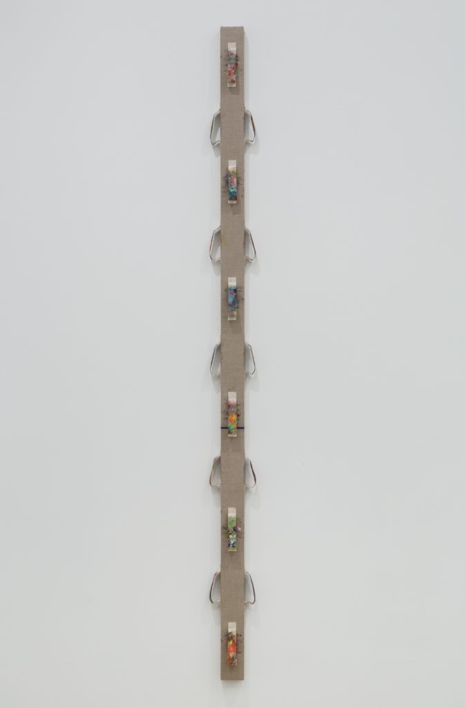<i>untitled</i>, 2018</br>oil on canvas and linen</br>223,5 x 15,2 x 7,6 cm / 88 x 6 x 3 in