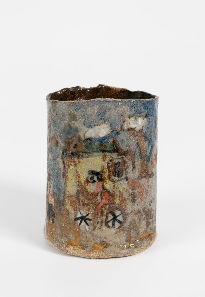untitled, 2016
ceramic, glaze 4.4 × 3 × 3.75 inches