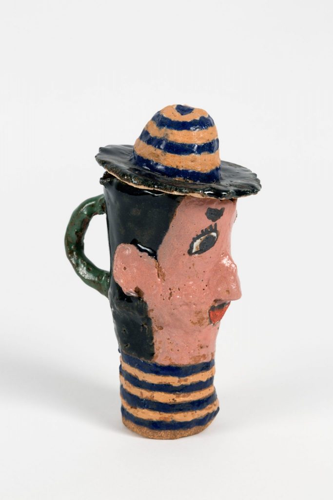 untitled, 2016
ceramic, glaze 6.75 × 2.25 × 4 inches