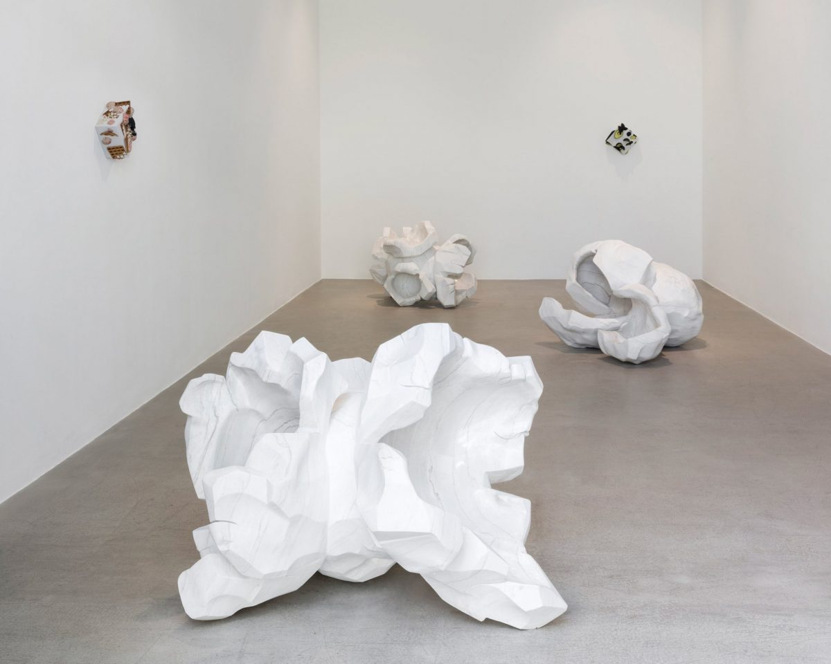 demimondaine, installation view, kaufmann repetto, milano, 2017