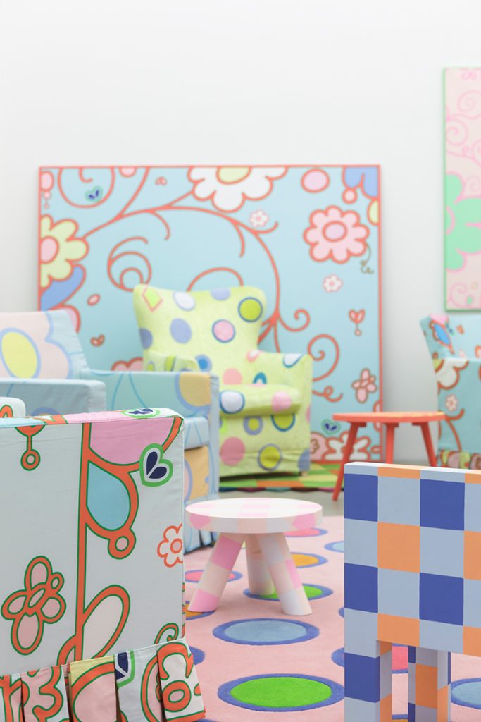 lily van der stokker, storage room, 2012
mixed media, installation size: 430 x 235 x 560 cm