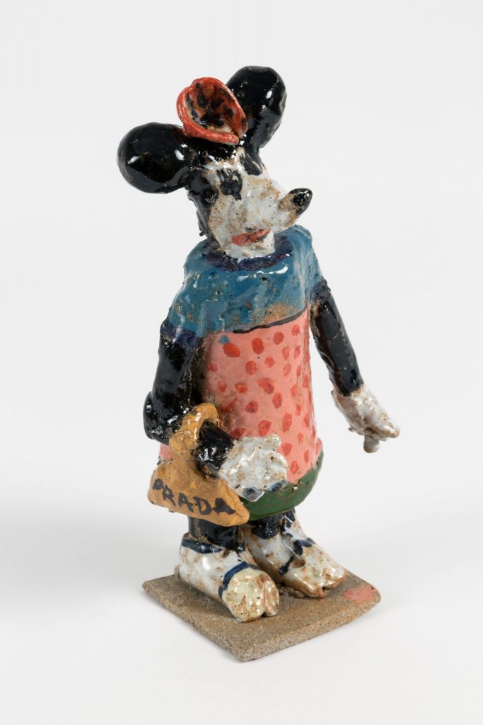 ntitled, 2016
ceramic, glaze 8.25 × 4 × 3 inches