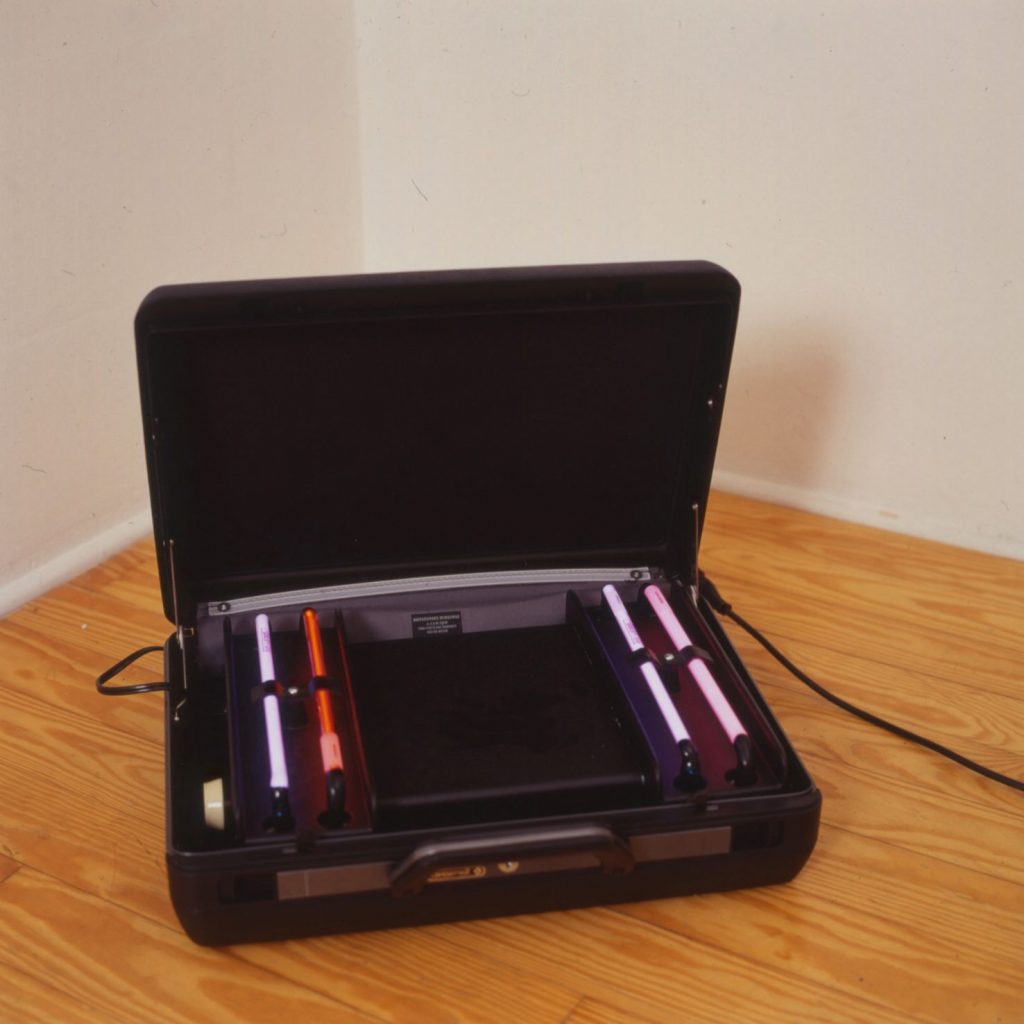 pae white, spring tour, 2001
samsonite case, neon, keys, 15 x 37 x 48 cm