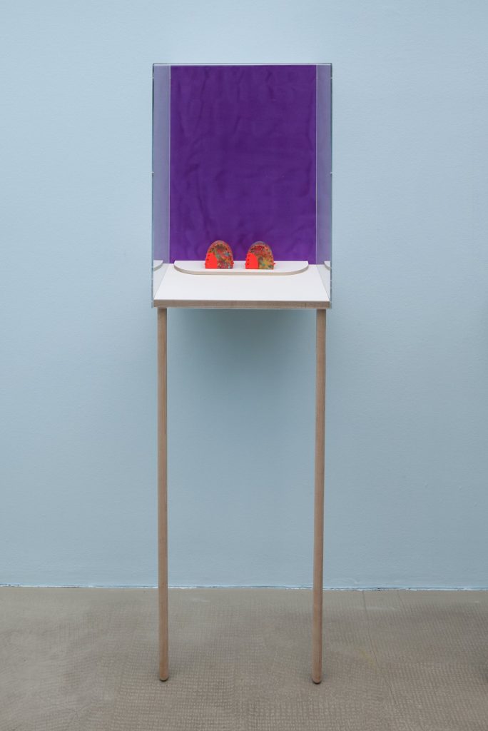 <i>untitled</i>, 2015</br>
gouache and watercolour on paper, flashe, string, uv plexiglass, maple</br>161.3 x 46.7 x 37.9 cm
