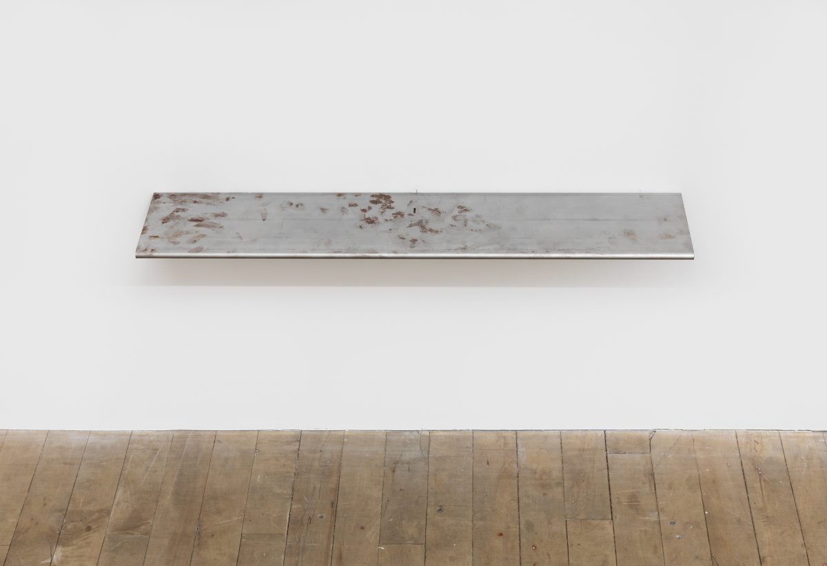 <i>untitled</I>, 2020
</br>
steel, 5,1 x 64,1 x 14 cm / 2 x 25.3 x 5.5 in