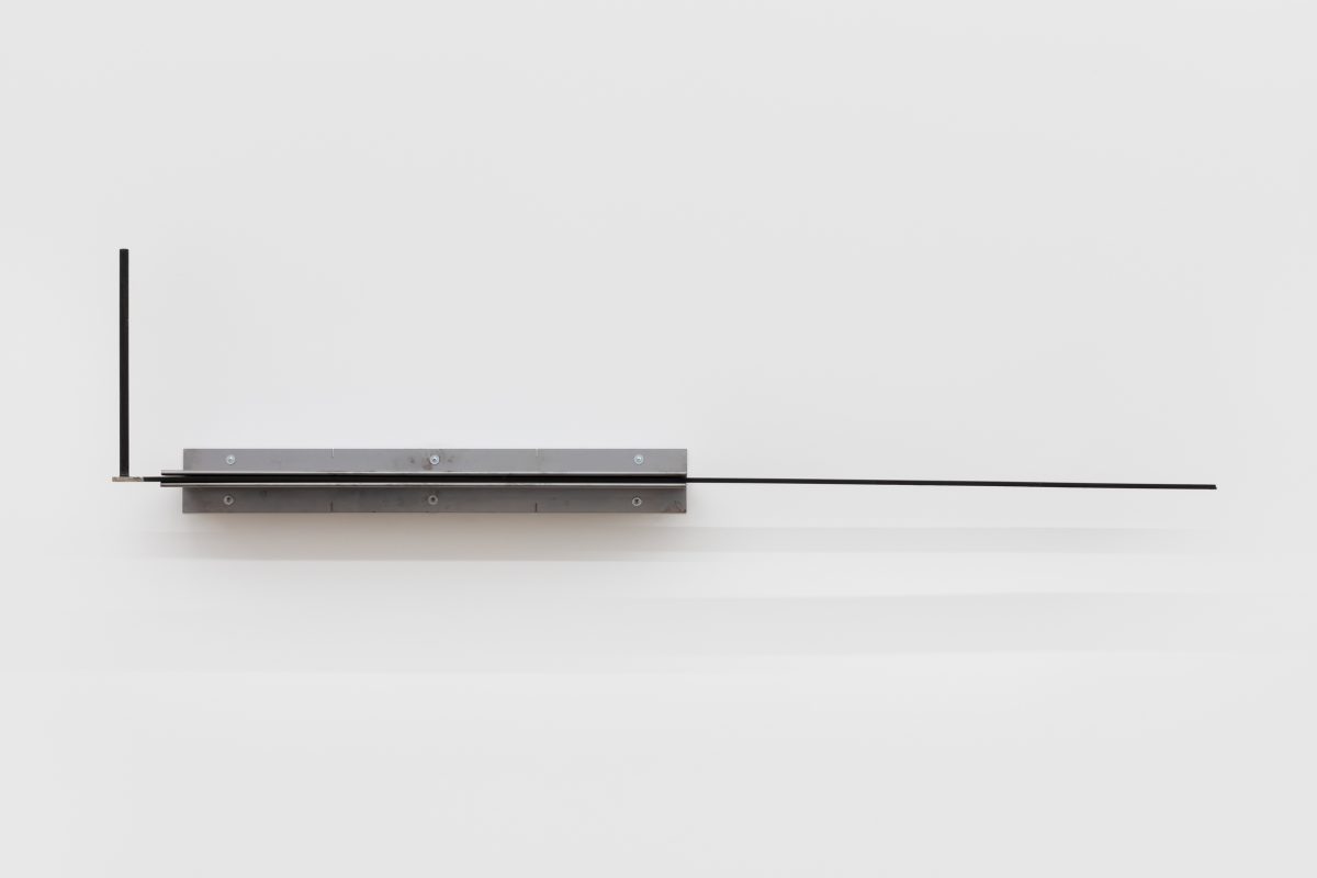 <i>untitled</I>, 2020
</br>
aluminum, plaster, paint,
74,9 x 34,8 x 25,4 cm / 29.5 x 13.7 x 10 in
