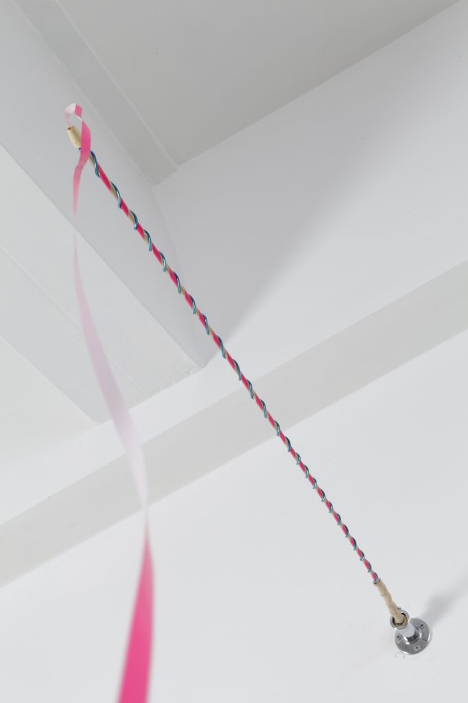 Judith Hopf, <i>Untitled (Kleine peitsche, rosa hellblau)</i>, 2009
</br>
metal, gift ribbon, bast fiber, sticky tape
</br>
variable dimensions
