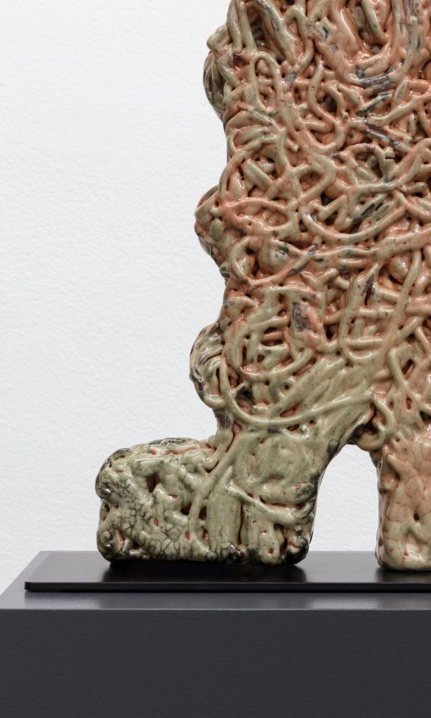Anthea Hamilton, <I>wavy carbon trap shino boot</I>, 2018 
</br>
(detail)