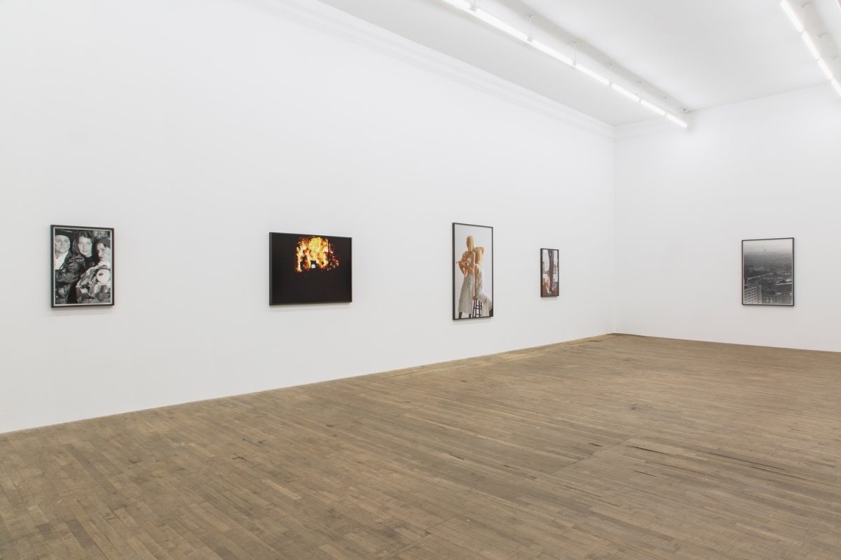 <I>joke</I>, 2020
</br>
installation view, kaufmann repetto, new york