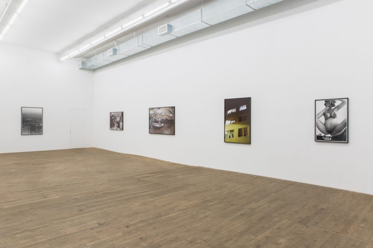 <I>joke</I>, 2020
</br>
installation view, kaufmann repetto, new york