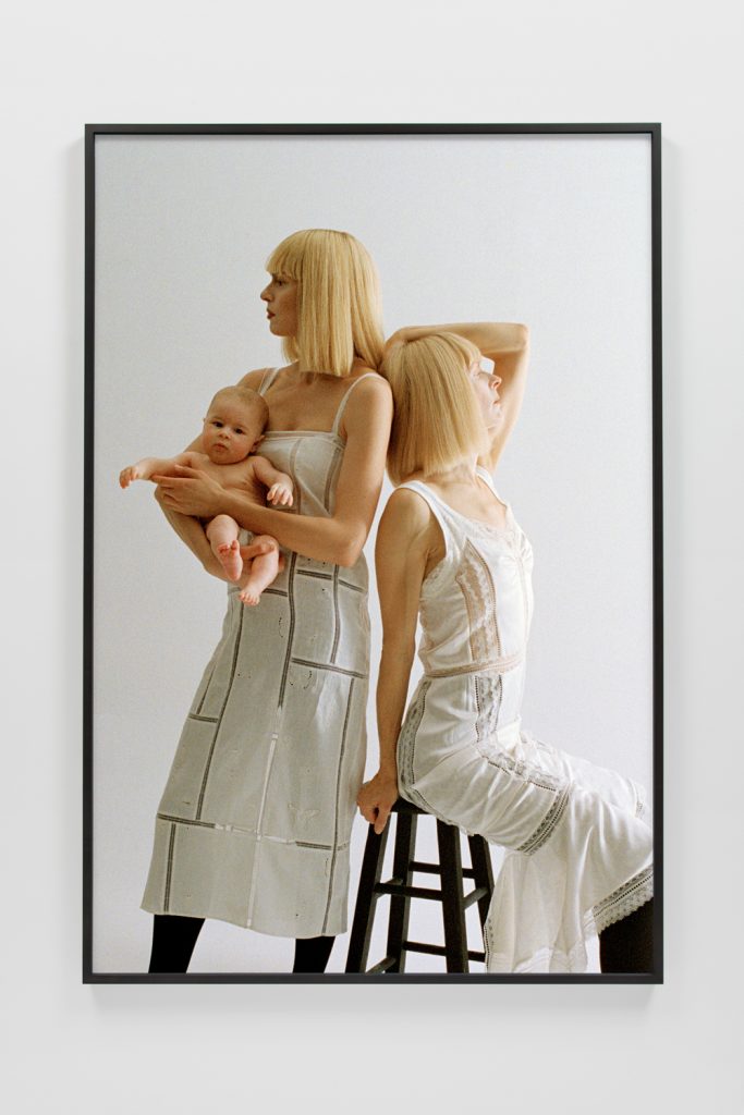 <I>Models/Baby</I>, 2020
</br>
inkjet print, 154,9 x 104,1 x 4 cm / 61 x 41 x 1.6 in