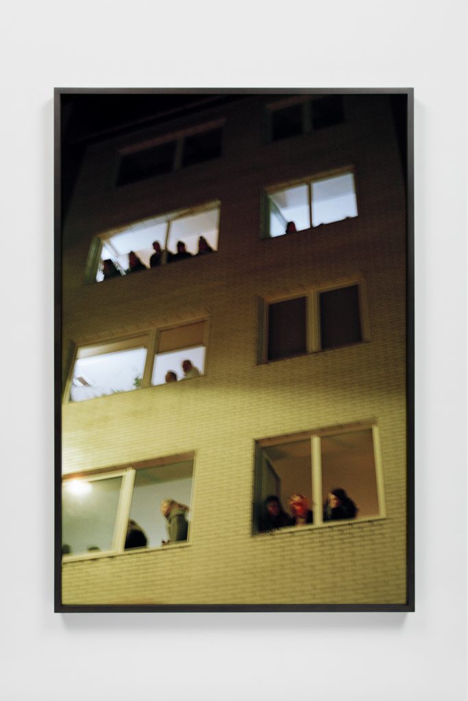 <I>Viewers</I>, 2020
</br>
inkjet print, 129,5 x 88,9 x 4 cm / 51 x 35 x 1.6 in