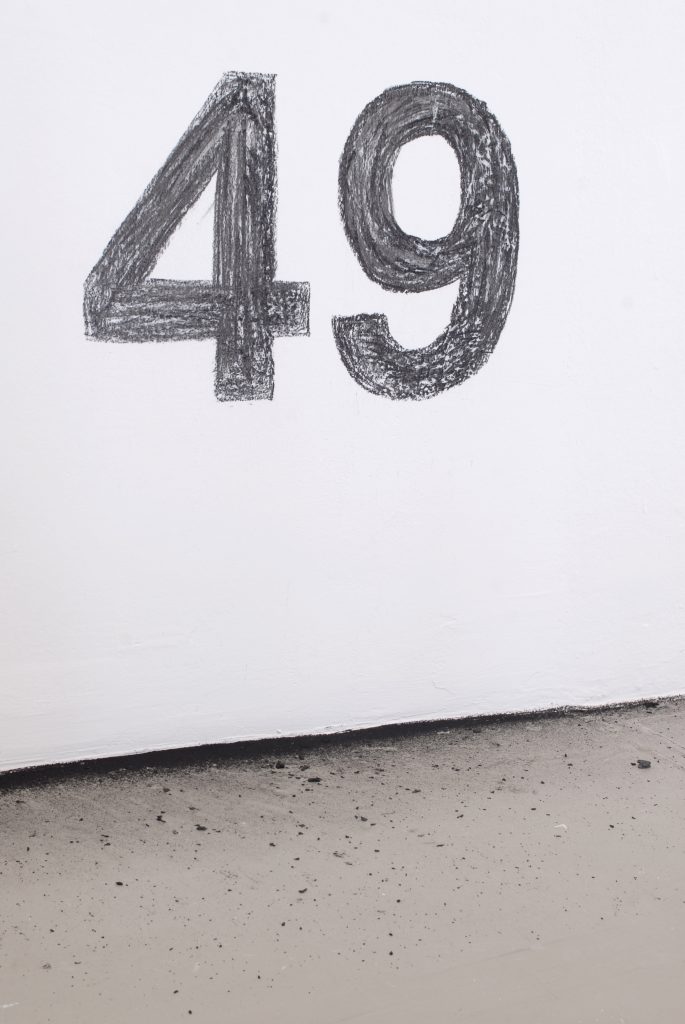 <I>les sanglots long</i>, 2009
</br> installation view, Kunsthalle fridericianum, Kassel