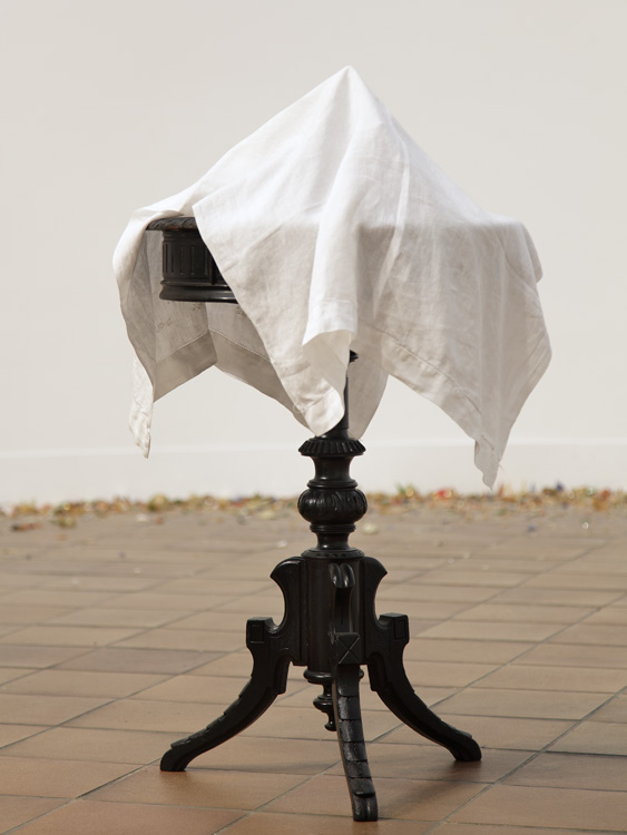 <I>marcel duchamp prize exhibition</i>, 2013
</br> installation view, musée des beaux arts de libourne, france