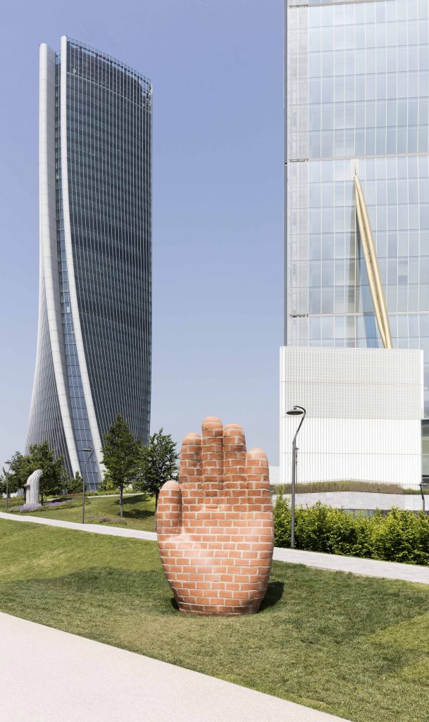 <I>Judith Hopf, Han and Foot for Milan</i>, 2018
</br> installation view, ArtLine Park of Contemporary Art, Milan