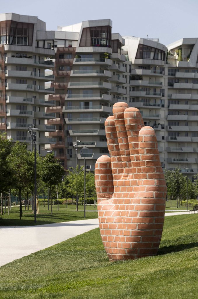 <I>Judith Hopf, Han and Foot for Milan</i>, 2018
</br> installation view, ArtLine Park of Contemporary Art, Milan